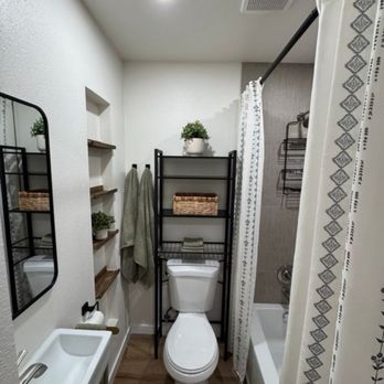 LJ Construct - Bathroom - General Contractors Near Me