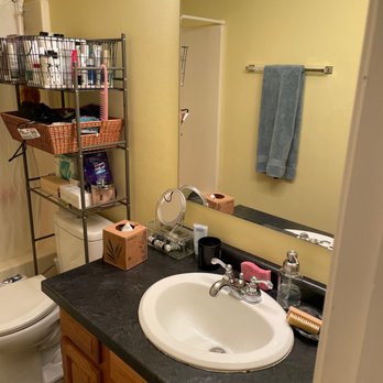 DeluxeMaid - Spotless bathroom - Home Cleaning Near Me - Indianapolis, Indiana