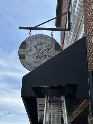 Charlie's Still on Main by null