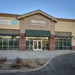 Dentists of South Jordan and Orthodontics - Looking for a family dentist in South Jordan, UT? You have come to the right spot!