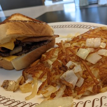 Waffle House - Do you SEE those hash browns? YUM. - Breakfast & Brunch Near Me - Orlando, Florida Waffle House - Do you SEE those hash browns? YUM. - Breakfast & Brunch Near Me - Orlando, Florida