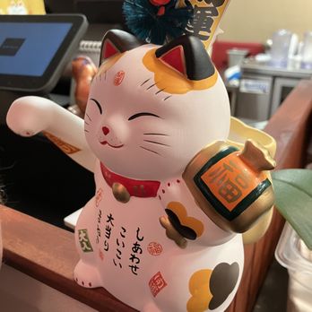 Asahi Ramen - Maneki Neko at the register - Coffee & Tea Near Me - Pittsburgh, Pennsylvania