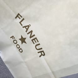 Flaneur Food - Hmm hva lurer seg oppi denne posen montro?:)