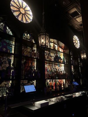 Sinners y Santos by null