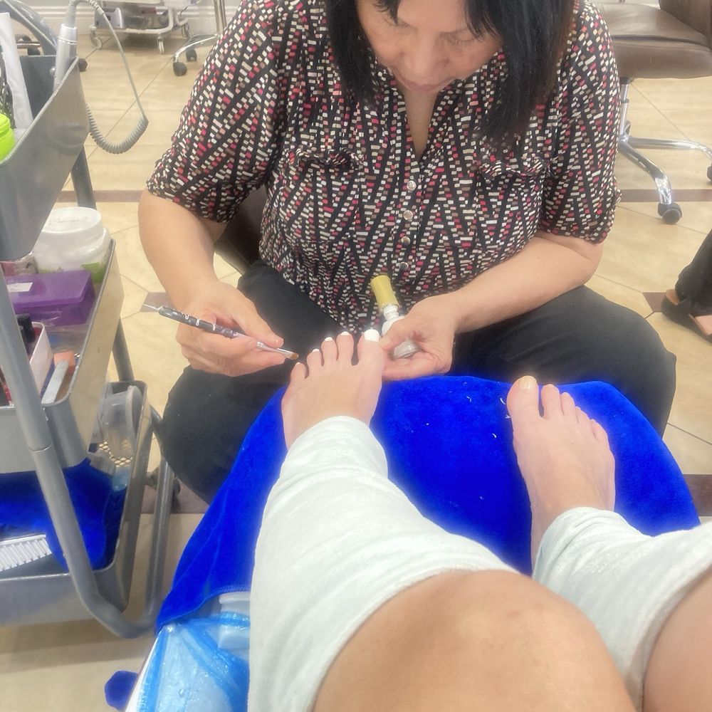 Professional Nails and Spa - Love steamy towels; her massage was so good & classic white toes! - Day Spas Near Me - San Clemente, California Professional Nails and Spa - Love steamy towels; her massage was so good & classic white toes! - Day Spas Near Me - San Clemente, California