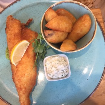 Gilbeys - Fish & Chips (£11 @ lunch) - British Near Me - Windsor, WNM Gilbeys - Fish & Chips (£11 @ lunch) - British Near Me - Windsor, WNM