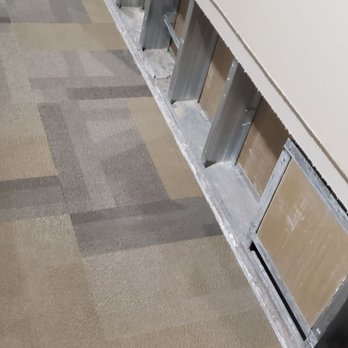 Aqua Via Apartments - More unfixed damage - Apartments Near Me - Oakland, California