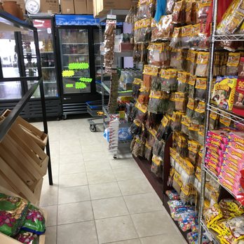 Paraiso Mexican Restaurant - inside with groceries - Mexican Near Me - Saline, Michigan Paraiso Mexican Restaurant - inside with groceries - Mexican Near Me - Saline, Michigan