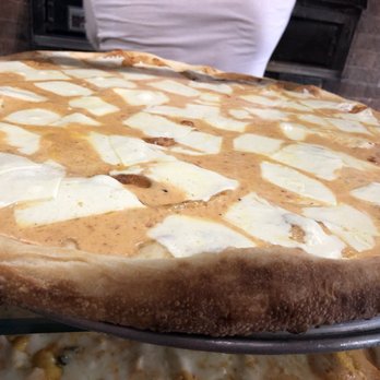 Rocky's Pizzeria - Alfredo sauce pizza - Pizza Near Me - New York, New York Rocky's Pizzeria - Alfredo sauce pizza - Pizza Near Me - New York, New York
