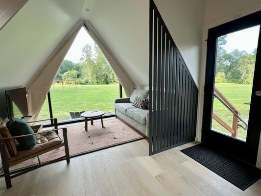 Outbound Stowe by null