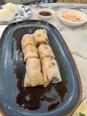1983 Chinese Cuisine Restaurant by null