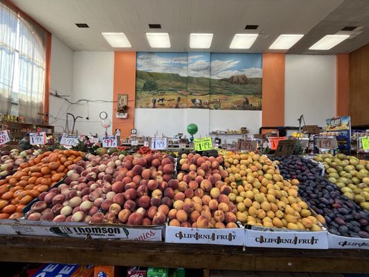 El Chico Produce by null