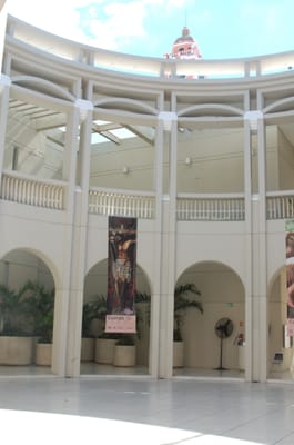 Olimpo Cultural Center by null