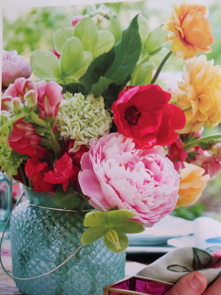 FLOWERS PLUS & MORE Updated September 2024 207 E Saint Louis St