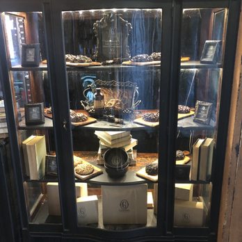 Gideon's Bakehouse - Gideons - Bakeries Near Me - Orlando, Florida