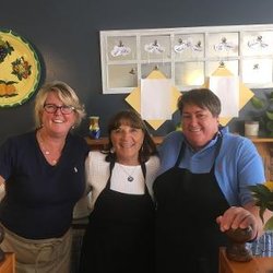 2 Café - Gotta LOVE family support !