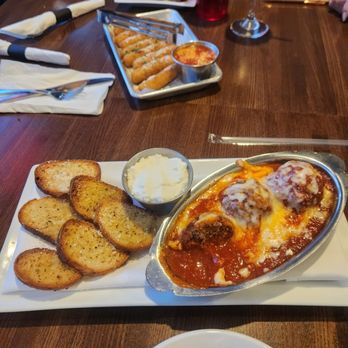 Carbone Pizzeria Americano - Pizza-Meatball appetizer- mozzarella sticks - Pizza Near Me - Berwyn, Illinois