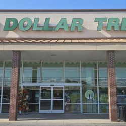 Dollar Tree - Outside