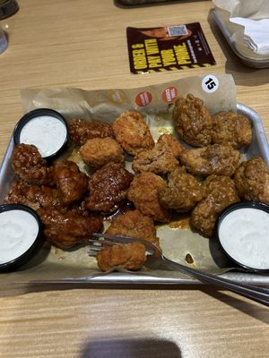 Buffalo Wild Wings by null