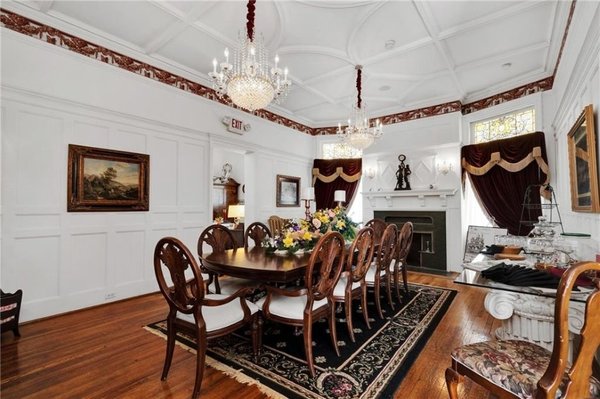 Boggs Mansion by null