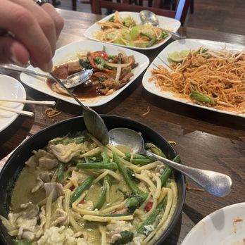 Thai Mom - Everything was sooo delicious! - Thai Near Me - Vienna, Virginia