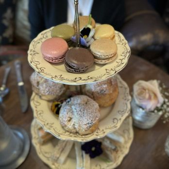 Little Hen - High Tea finger foods - Breakfast & Brunch Near Me - Weston, Florida Little Hen - High Tea finger foods - Breakfast & Brunch Near Me - Weston, Florida