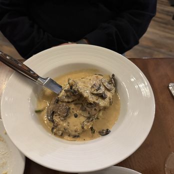 The Bourbon Pear - Bourbon Chicken $26 Garlic Mushroom Sauce, Mashed Potatoes and Spinach - Southern Near Me - Livermore, California The Bourbon Pear - Bourbon Chicken $26 Garlic Mushroom Sauce, Mashed Potatoes and Spinach - Southern Near Me - Livermore, California