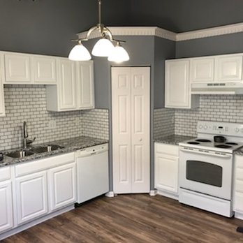 Kitchen Fronts - a kitchen with white cabinets and white appliances - General Contractors Near Me - Columbus, Ohio Kitchen Fronts - a kitchen with white cabinets and white appliances - General Contractors Near Me - Columbus, Ohio