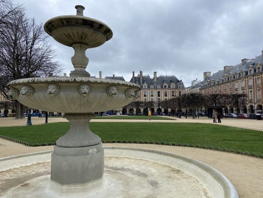 Place des Vosges by null