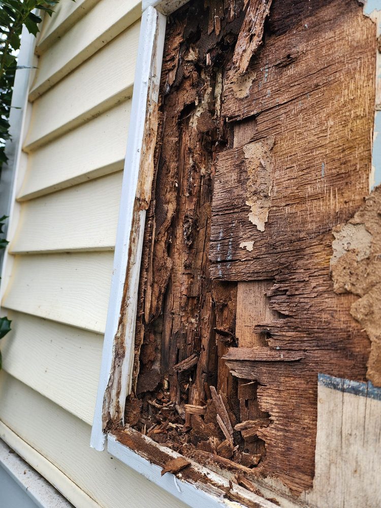 Slide of Salazar Construction