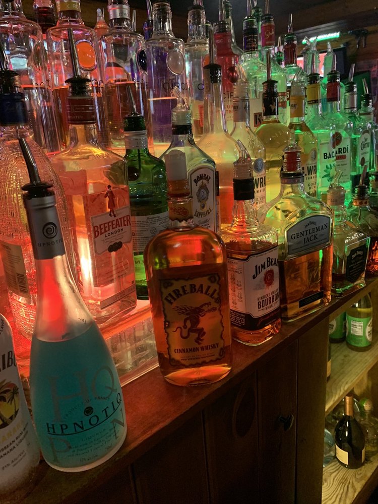 Round table sports bar & Lounge Image
