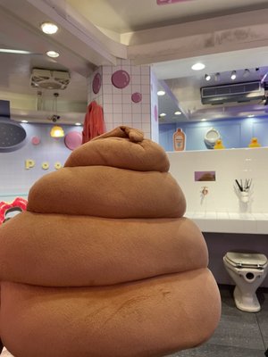 Modern Toilet Theme Restaurant by null