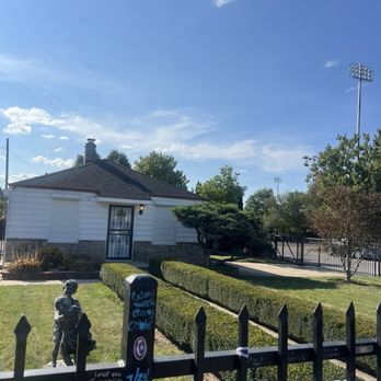 Michael Jackson's House - Museums Near Me - Gary, Indiana