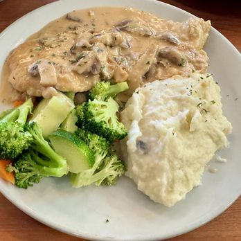 Sorelle Italian Bistro - Chicken Marsala - Italian Near Me - Campbell, California Sorelle Italian Bistro - Chicken Marsala - Italian Near Me - Campbell, California
