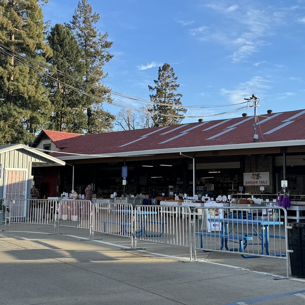 Boa Vista Orchards - Front Entrance - Fruits & Veggies Near Me - Placerville, California