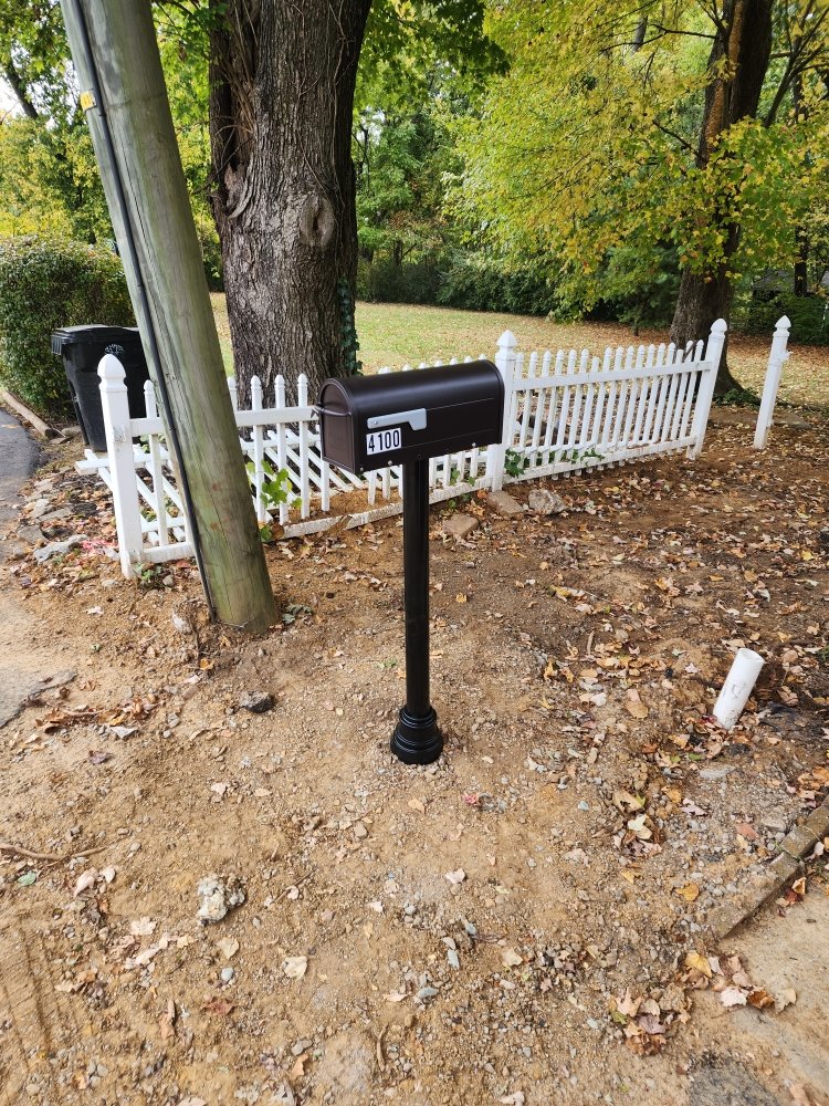 Slide of So In Handyman