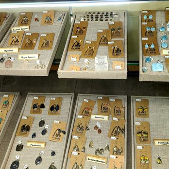 STL Rocks - Jewelry Near Me - St Louis, Missouri