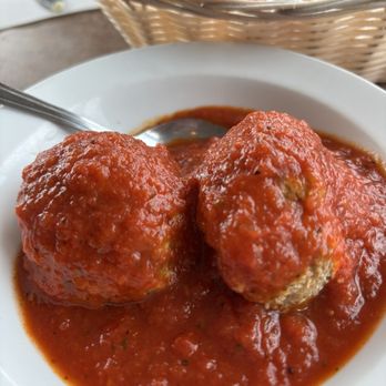 Roma Restaurant - Pizza Near Me - Tuckahoe, New York