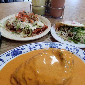 Luis's Taqueria - Chile Relleno for the win! - Mexican Near Me - Woodburn, Oregon Luis's Taqueria - Chile Relleno for the win! - Mexican Near Me - Woodburn, Oregon