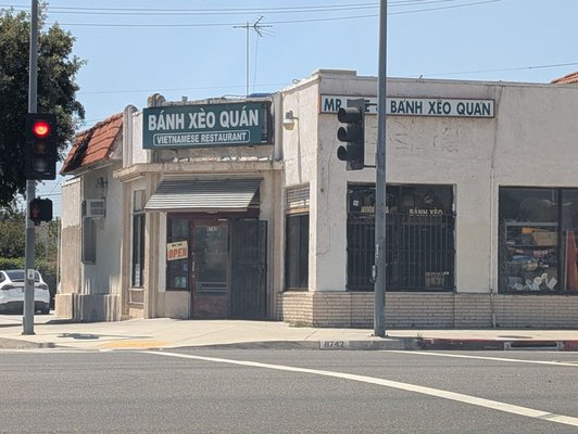 Banh Xeo Quan by null