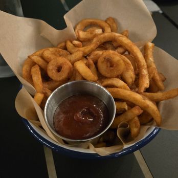 Pigeonhole - Curly Fries - the spicy hoisin ketchup goes so well and the fries and seasoned and crispy - Cocktail Bars Near Me - Honolulu, Hawaii