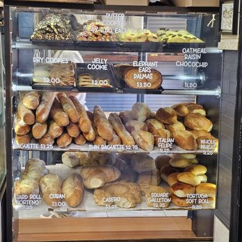 Rombiolo - Inside - Bakeries Near Me - Bloomfield, New Jersey