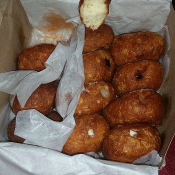 Leonard's Bakery - Bakeries Near Me - Waipahu, Hawaii