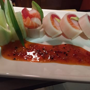 Taiki - Cactus Roll- Fresh Salmon, Tuna, Crab & Avocado Wrapped in cucumber AMAZING! - Sushi Bars Near Me - Guaynabo, Puerto Rico
