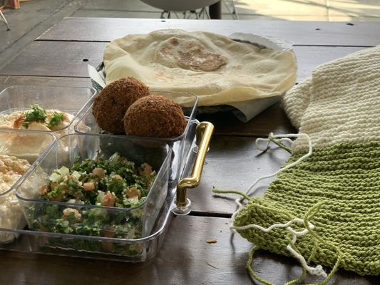 Mamma Khouri's by null