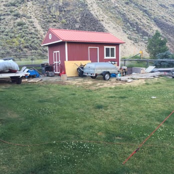 Redwood Cabin - More trash on side of property. - Hotels Near Me - Stanley, Idaho Redwood Cabin - More trash on side of property. - Hotels Near Me - Stanley, Idaho