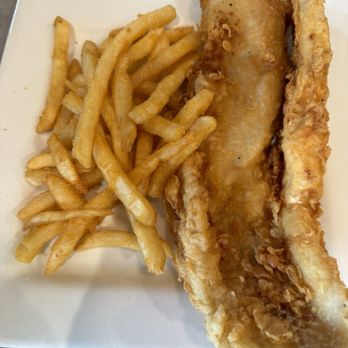 Big Es Bar And Grill - Beer battered fish - American Near Me - Sutersville, Pennsylvania Big Es Bar And Grill - Beer battered fish - American Near Me - Sutersville, Pennsylvania