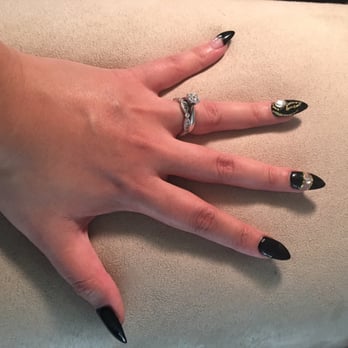 Ardor Nail Lounge - Nail Salons Near Me - Evanston, Illinois