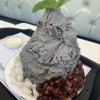 Oakobing - Black sesame with mochi and sweet red beans - Ice Cream & Frozen Yogurt Near Me - Pasadena, California Oakobing - Black sesame with mochi and sweet red beans - Ice Cream & Frozen Yogurt Near Me - Pasadena, California