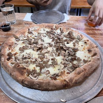 DeSano Pizzeria Napoletana - FUNGHI e SALSICCA - Pizza Near Me - Los Angeles, California